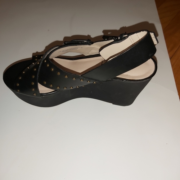 Black Clarks Heels **LIKE NEW & SUPER COMFY** - Picture 3 of 4